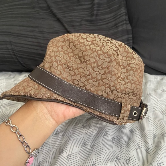 Coach bucket hat - Picture 3 of 5